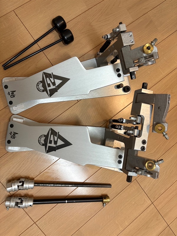 AXIS PERCUSSION SABRE A21 DOUBLE PEDALSの画像